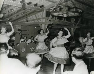 The Round-Up Room with its dining tables and small dance floor where shows were held, before renovations in 1947